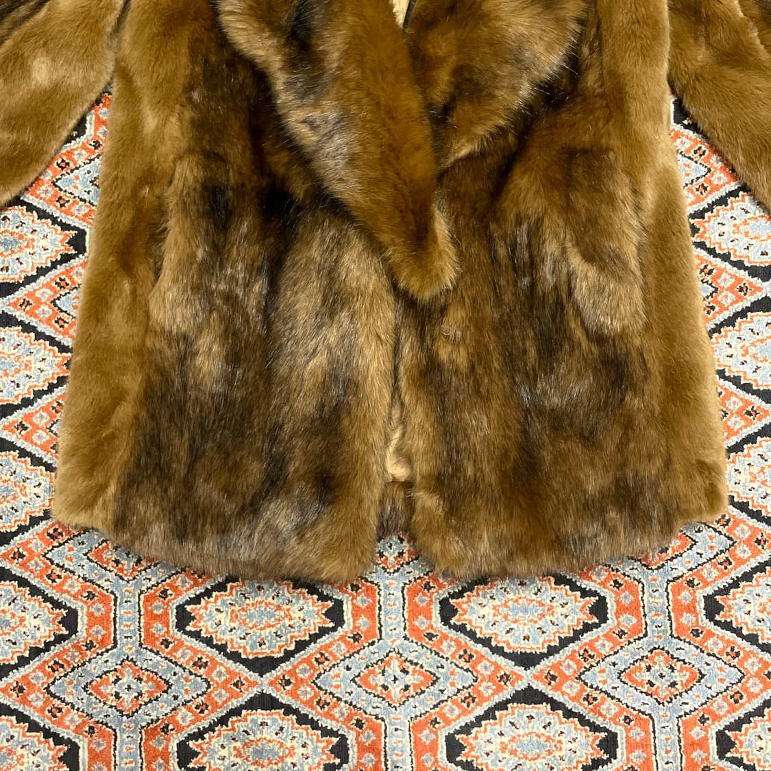 (새제품) 내스티갈 브라운 페이크퍼 자켓 UK4 상품이미지5