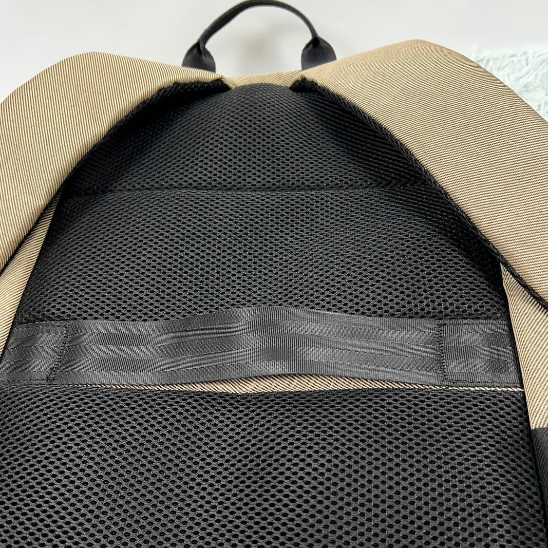 내셔널지오그래픽 USB 스마트 경량 백팩 상품이미지5