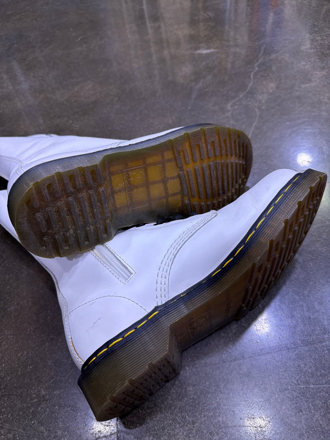 닥터마틴 1914W 14홀 지퍼 부츠 워커 화이트 250 상품이미지5