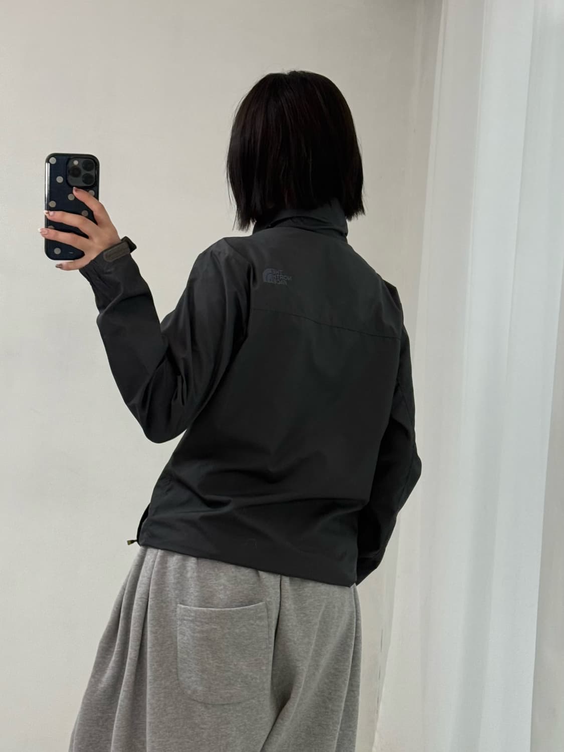 노스페이스 차콜 바람막이 상품이미지4