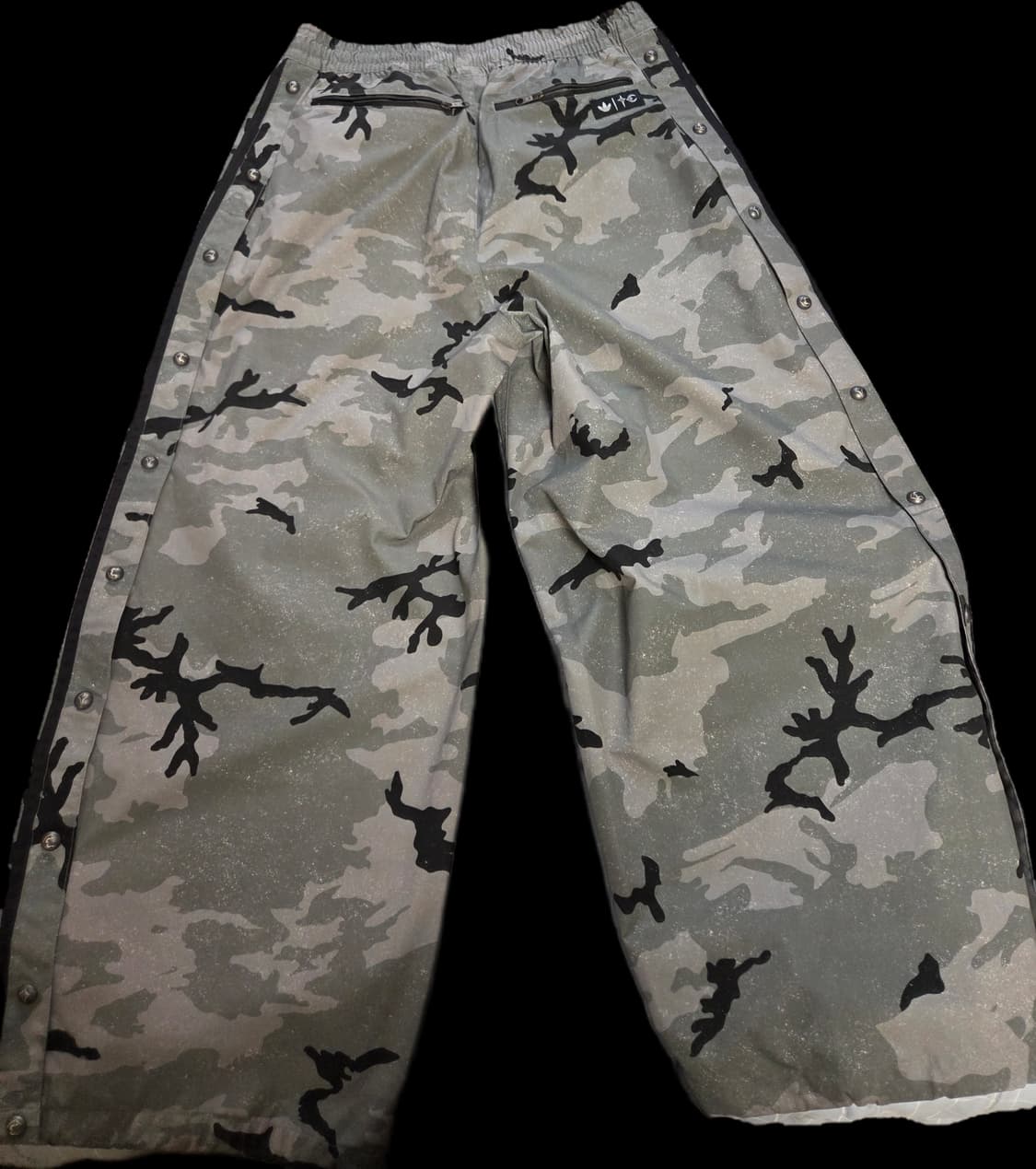 아디다스 x 떠그 클럽 트랙 팬츠 블랙 크림 화이트 상품이미지2