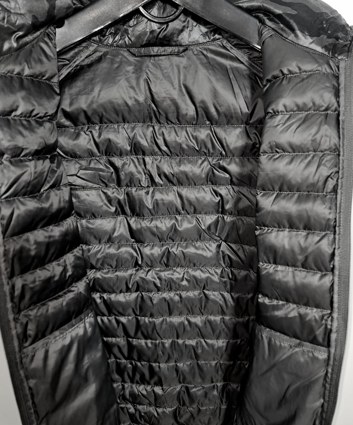 남성 유니클로 울트라라이트 다운 베스트 M 상품이미지3