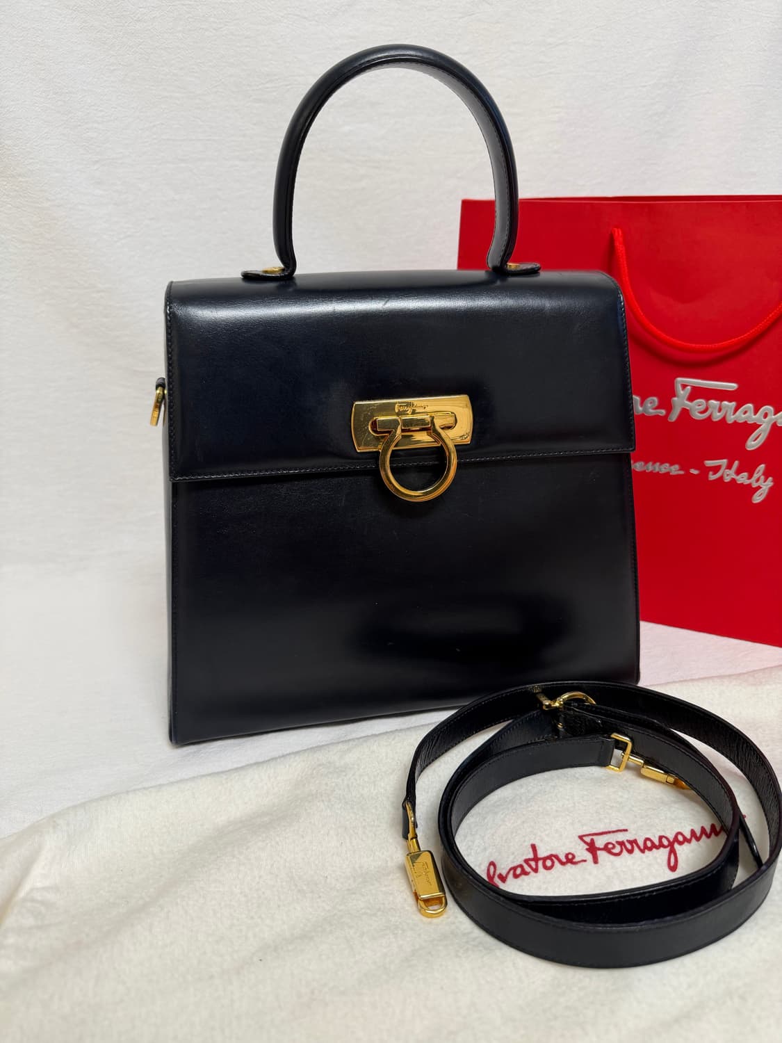 정품 페라가모 간치니 탑핸들백 블랙 차정원백 토트백 핸드백 크로스백 상품이미지2