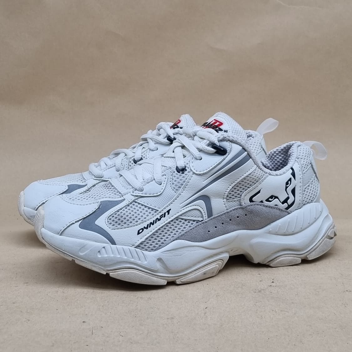 다이나핏 쿼츠 운동화245 상품이미지1