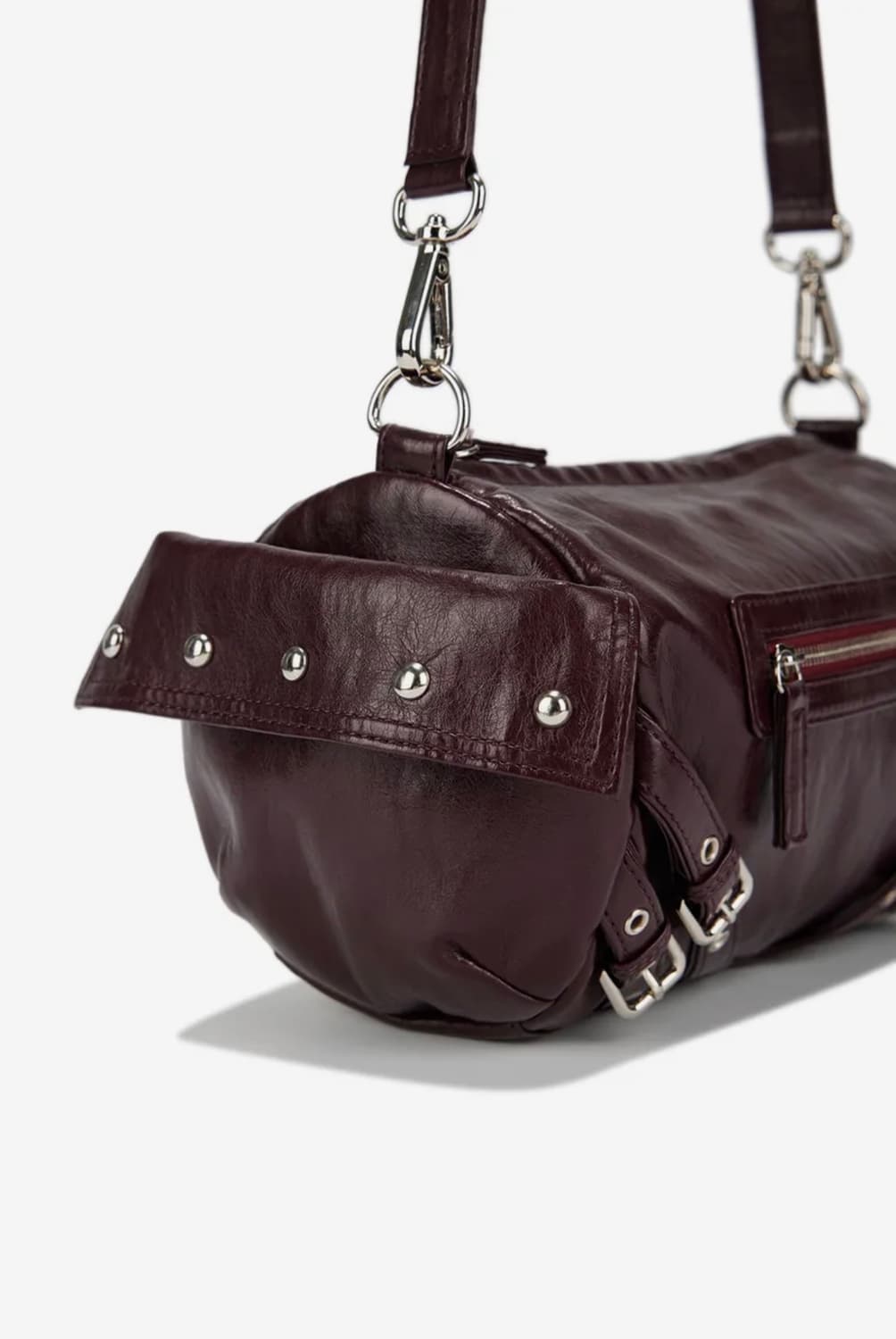 STUD POCKET BAG IN BURGUNDY 상품이미지3