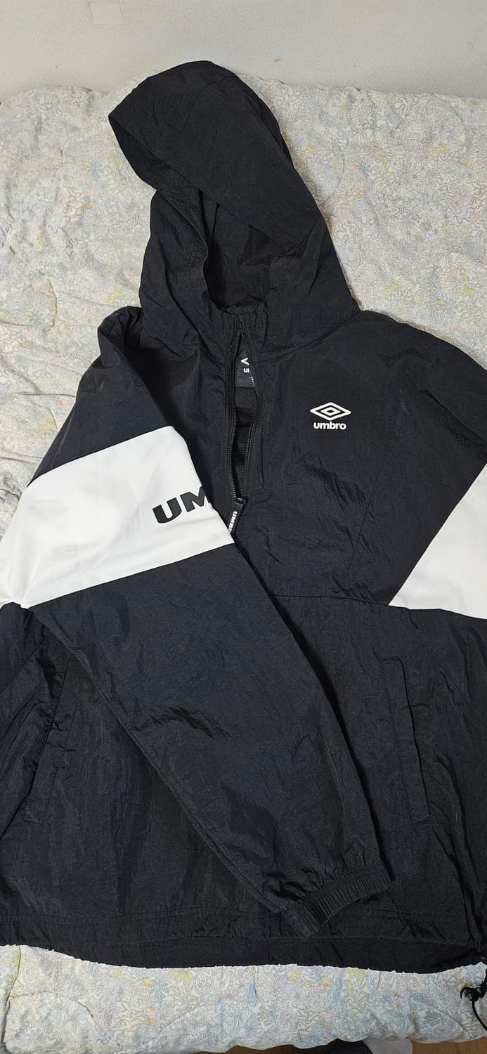 엄브로 반집업 바람막이 상품이미지1