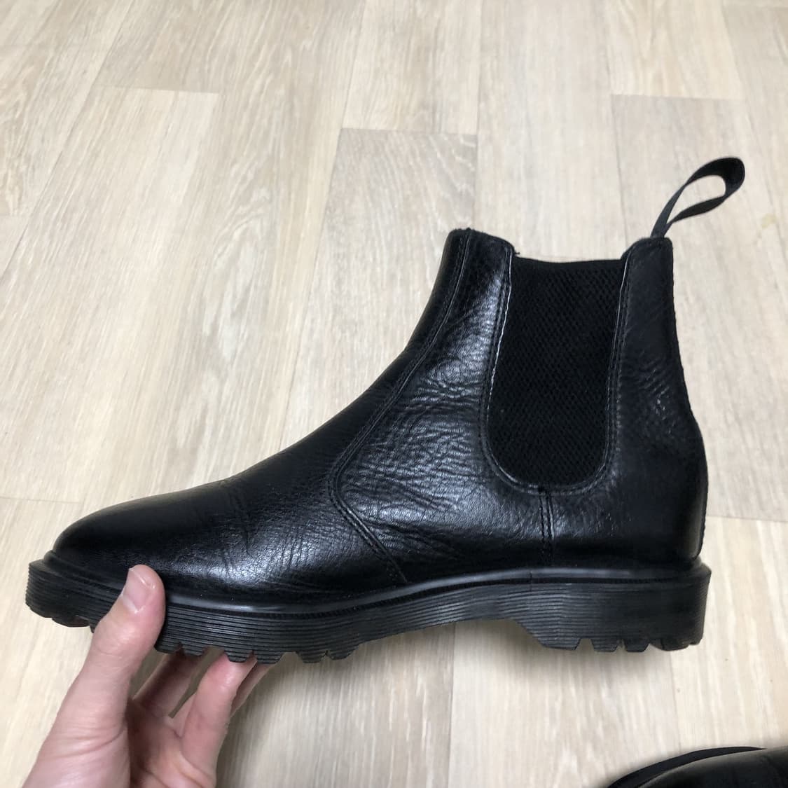 (260) 닥터마틴 2976 INUCK 첼시 부츠 벡스 블랙 상품이미지5