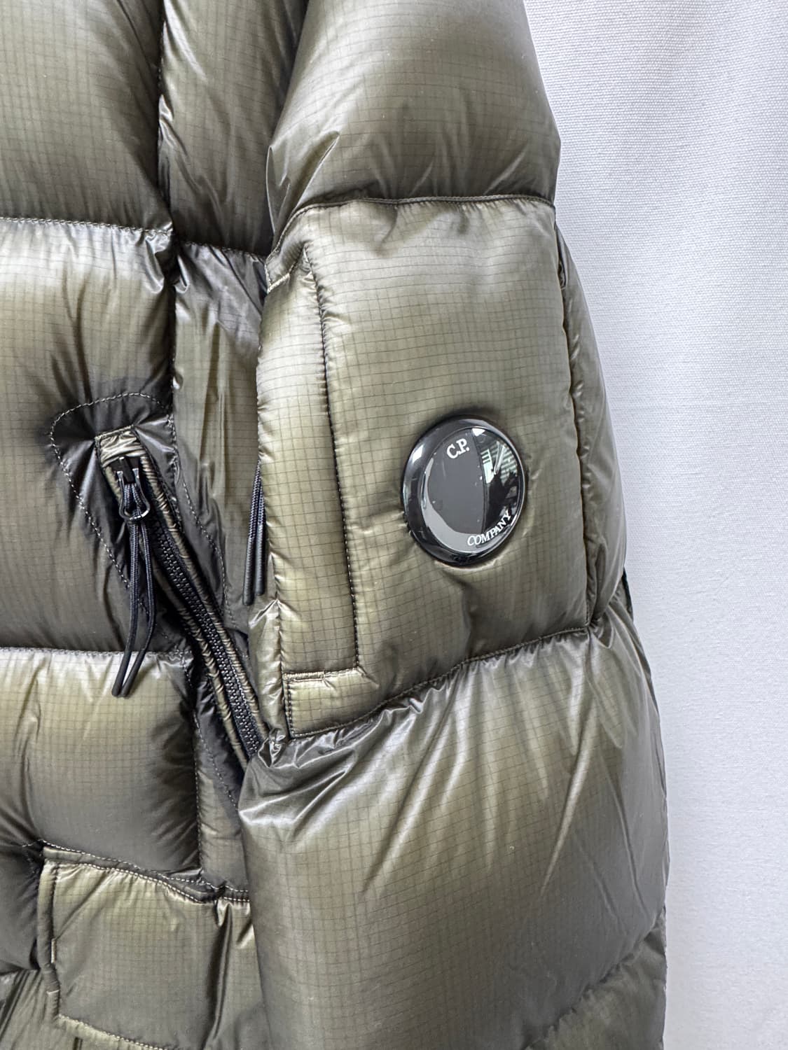 CP컴퍼니 DD쉘 디디쉘 남성 패딩 자켓 50 (23FW 상품)  상품이미지3