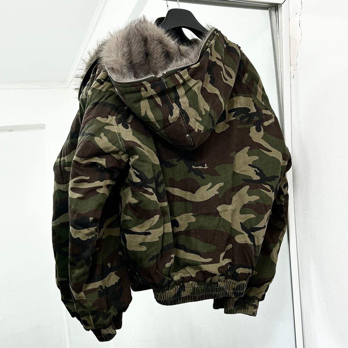 FDR 퍼 트리밍 카모 후드 점퍼 상품이미지5