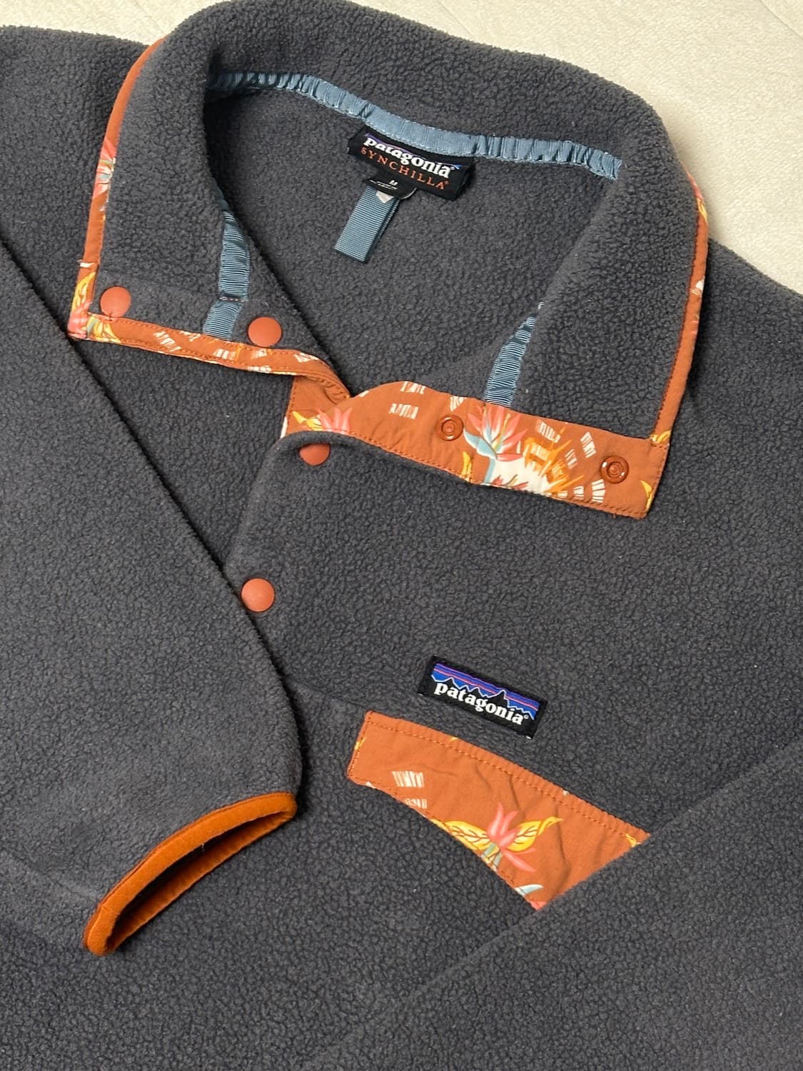 파타고니아 신칠라 그레이 플라워 상품이미지1