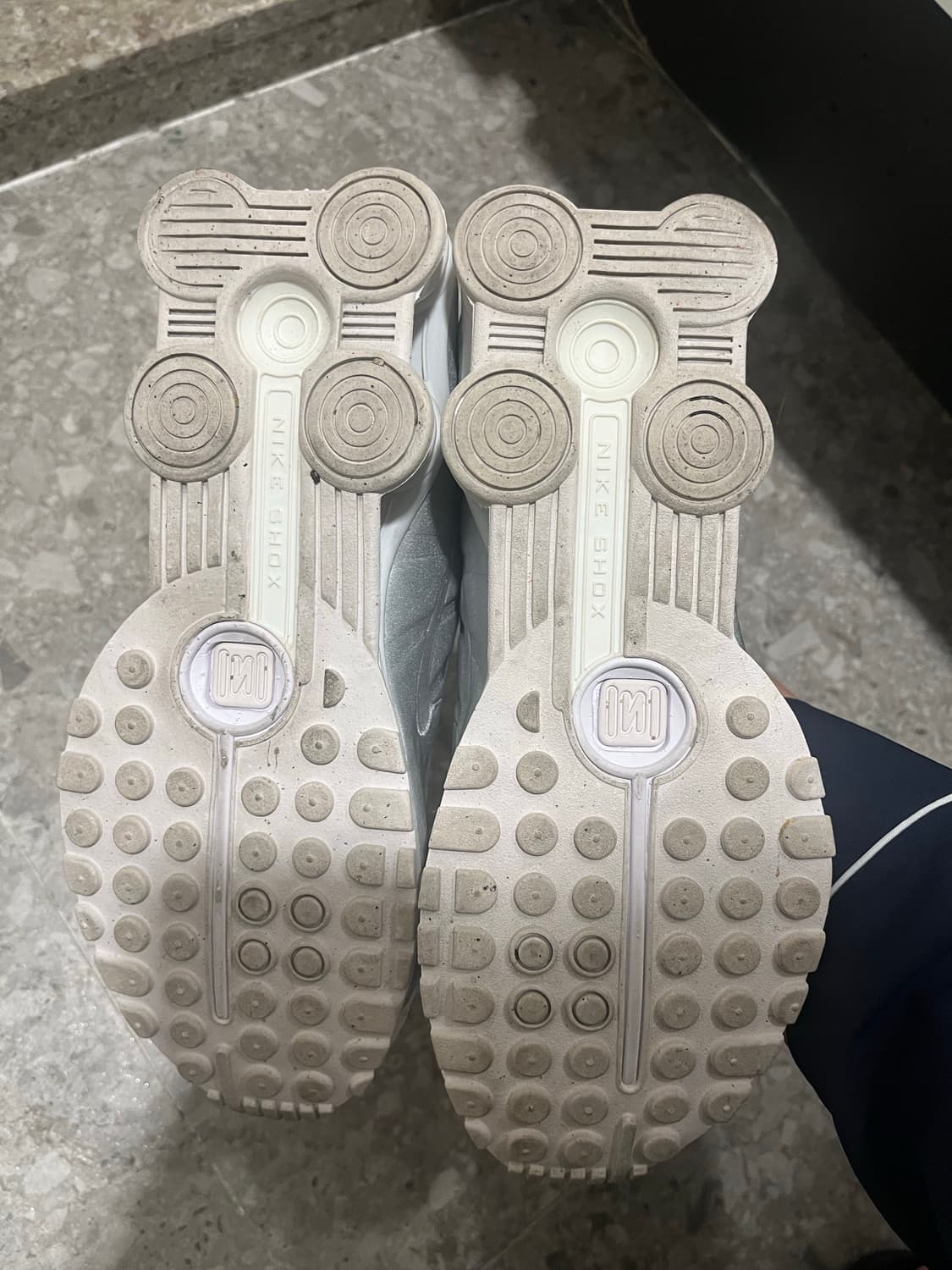 나이키 샥스 R4 250사이즈 상품이미지5