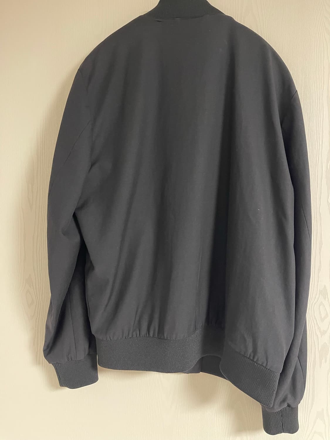 코스(COS) 블랙 코튼 MA-1 블루종 트랙탑 봄버 50(지퍼고장) 상품이미지4