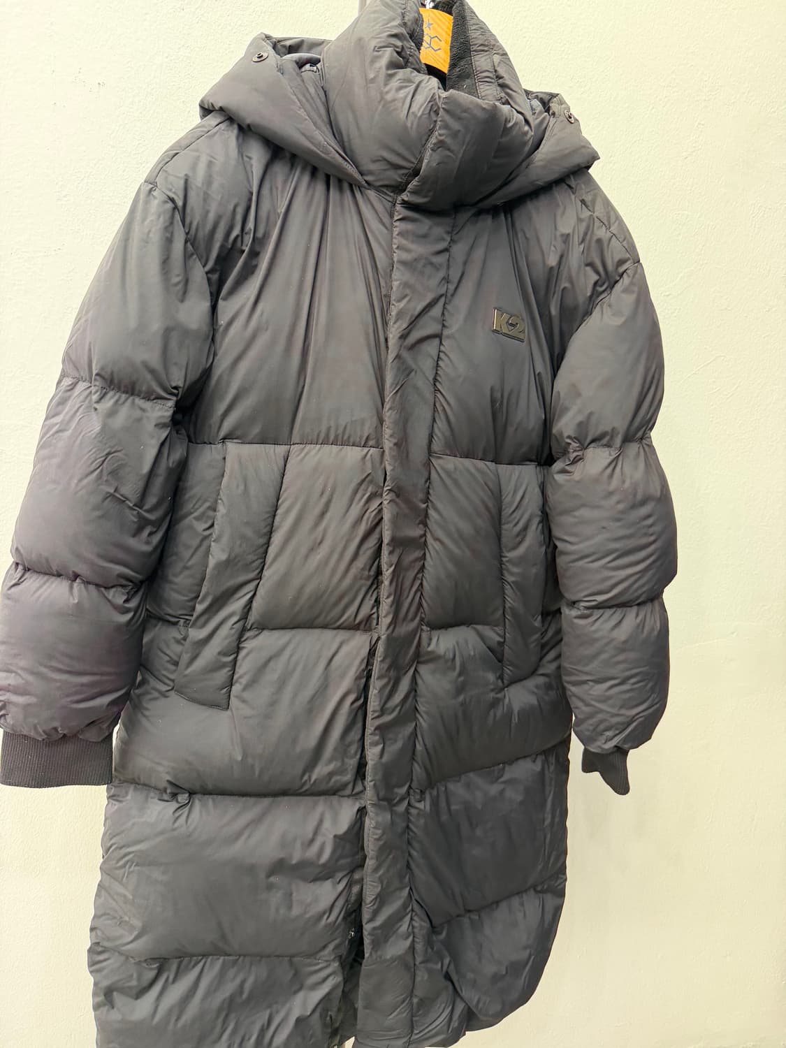 정품) K2 여성 블랙 오버핏 구스 롱패딩 85 상품이미지2