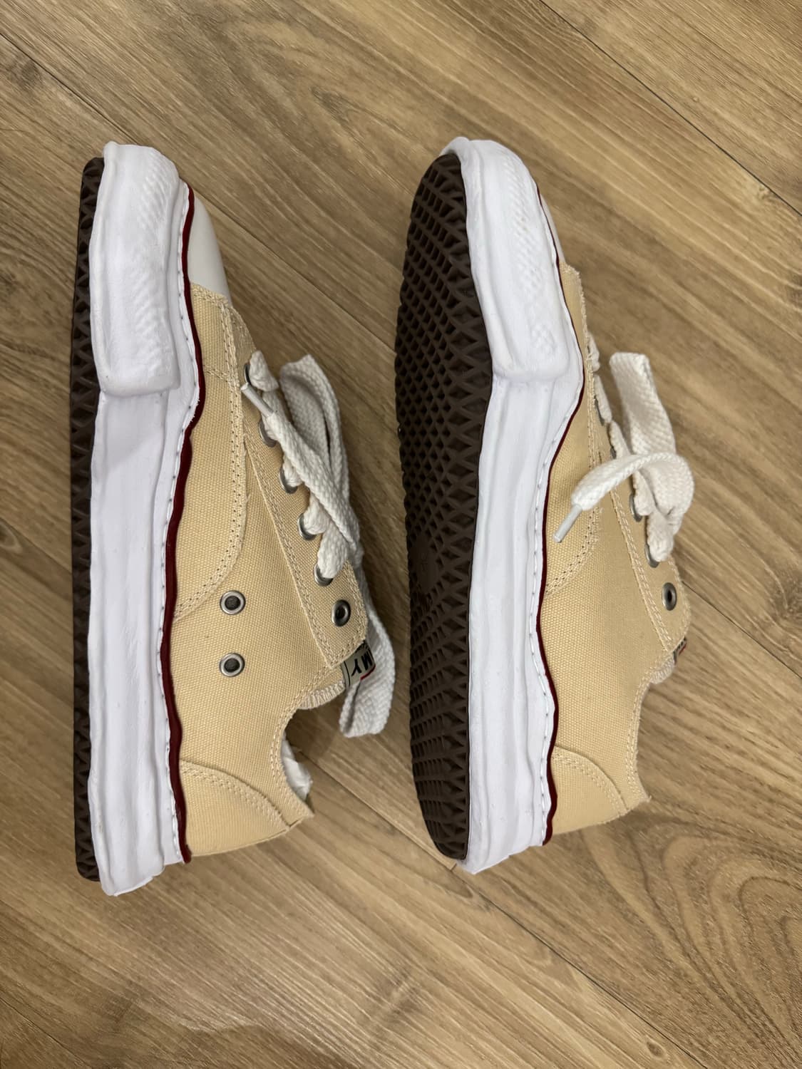 메종 미하라 야스히로 피터슨 OG 솔 캔버스 로우탑 스니커즈 내츄럴 상품이미지5