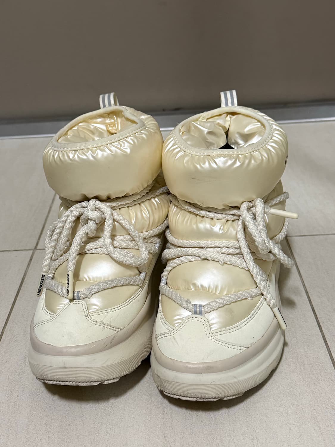 디스커버리 헤이니 글로우 부츠 화이트 상품이미지2