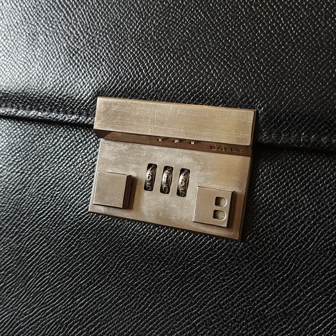 90s 발리 헤비레더 크로스백 사피아노 레더 메신져백 블랙 상품이미지2