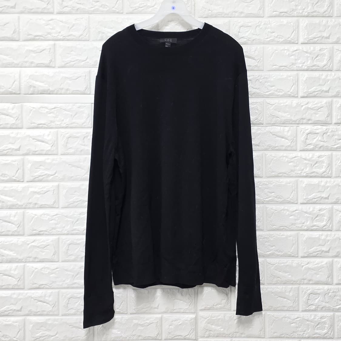 코스 COS 블랙 라운드 티 XL 상품이미지1
