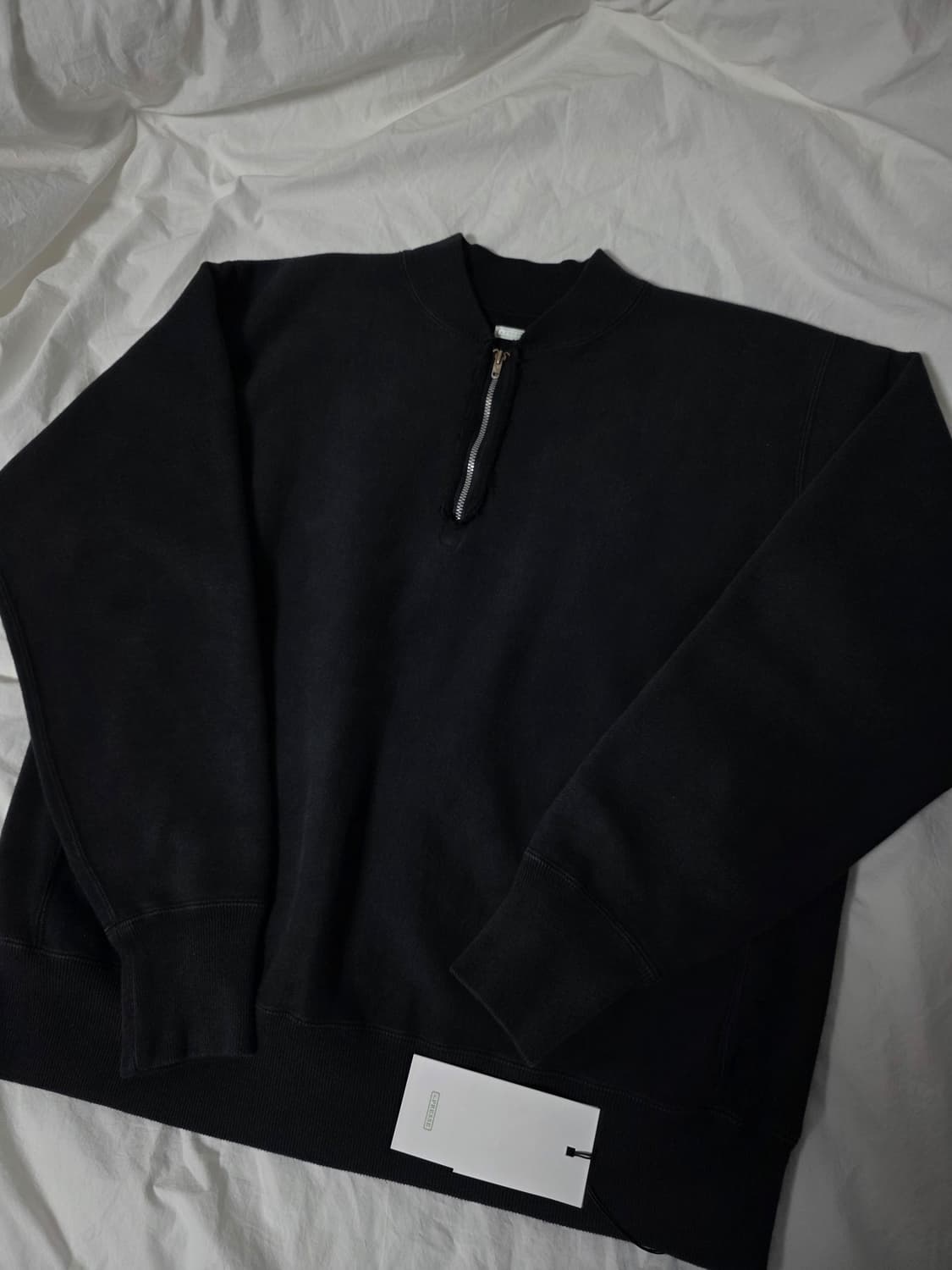 [2] 아프레쎄 26SS 하프집업 맨투맨 블랙 상품이미지3