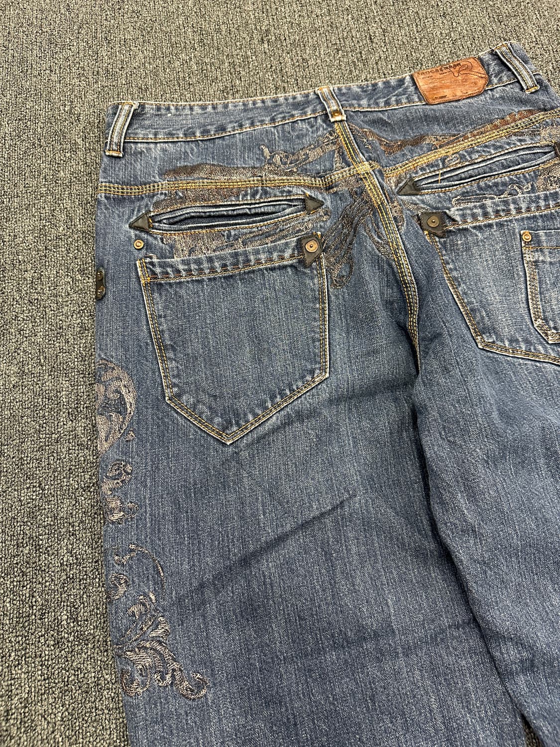 ROCAWEAR 로카웨어 자수 포인트 올드스쿨 힙합 와이드 데님팬츠 상품이미지5