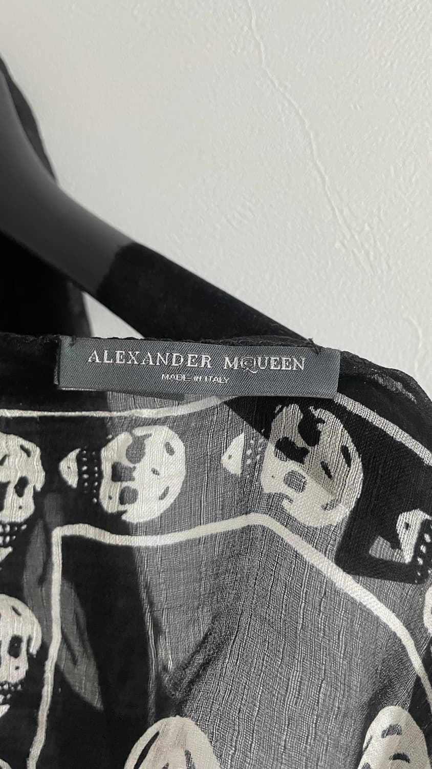 알렉산더맥퀸 스컬 실크 스카프 상품이미지4
