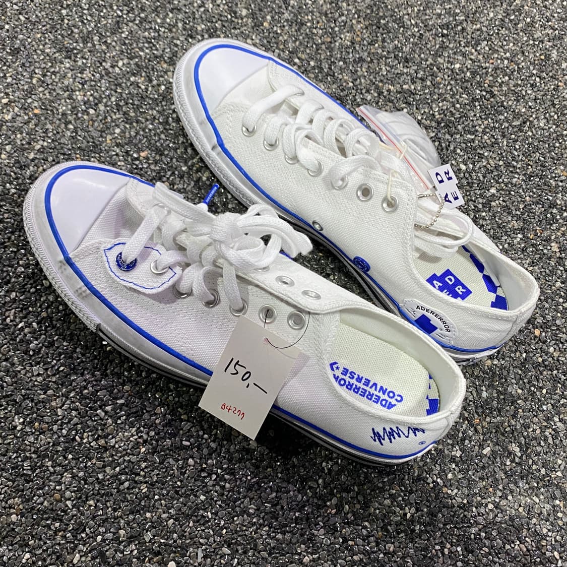 컨버스 x 아더에러 시그니피컨트 척 70 로우 화이트 블루 B4277 상품이미지4