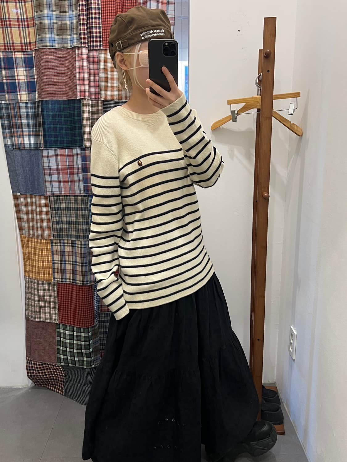 베이프 크림 스트라이프 니트 상품이미지2