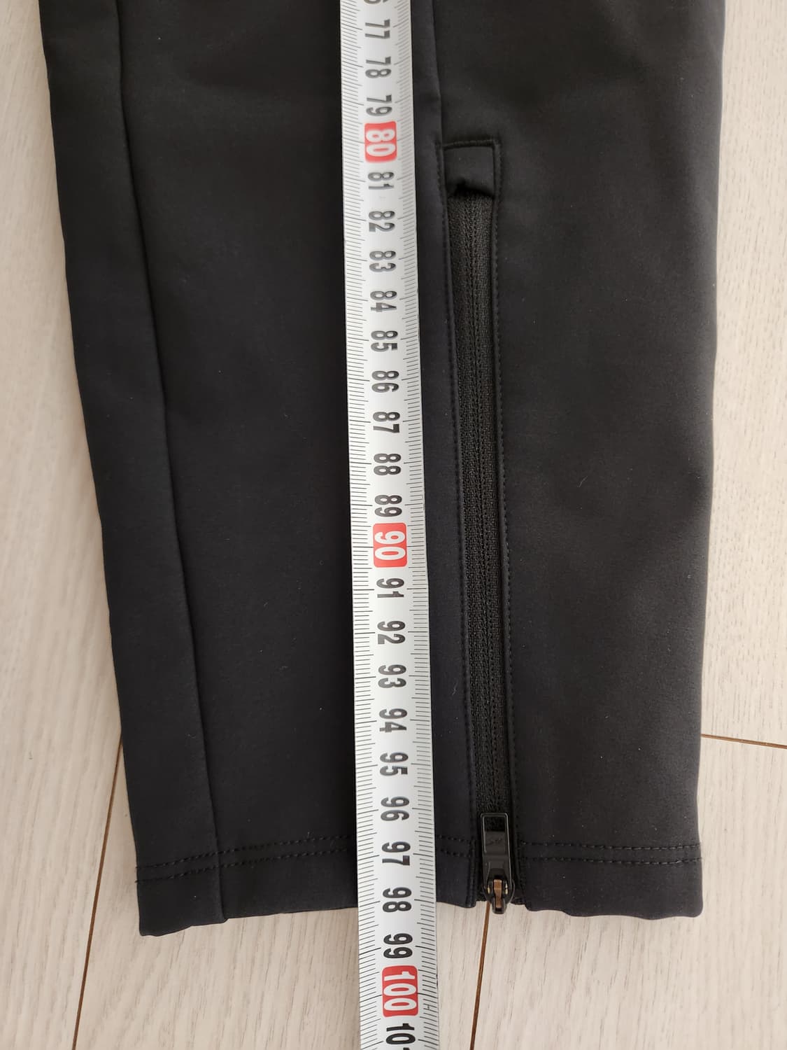 새상품급) 리복 TS 써모웜 컨트롤 트레이닝 팬츠 GI5304 사이즈L
 상품이미지3