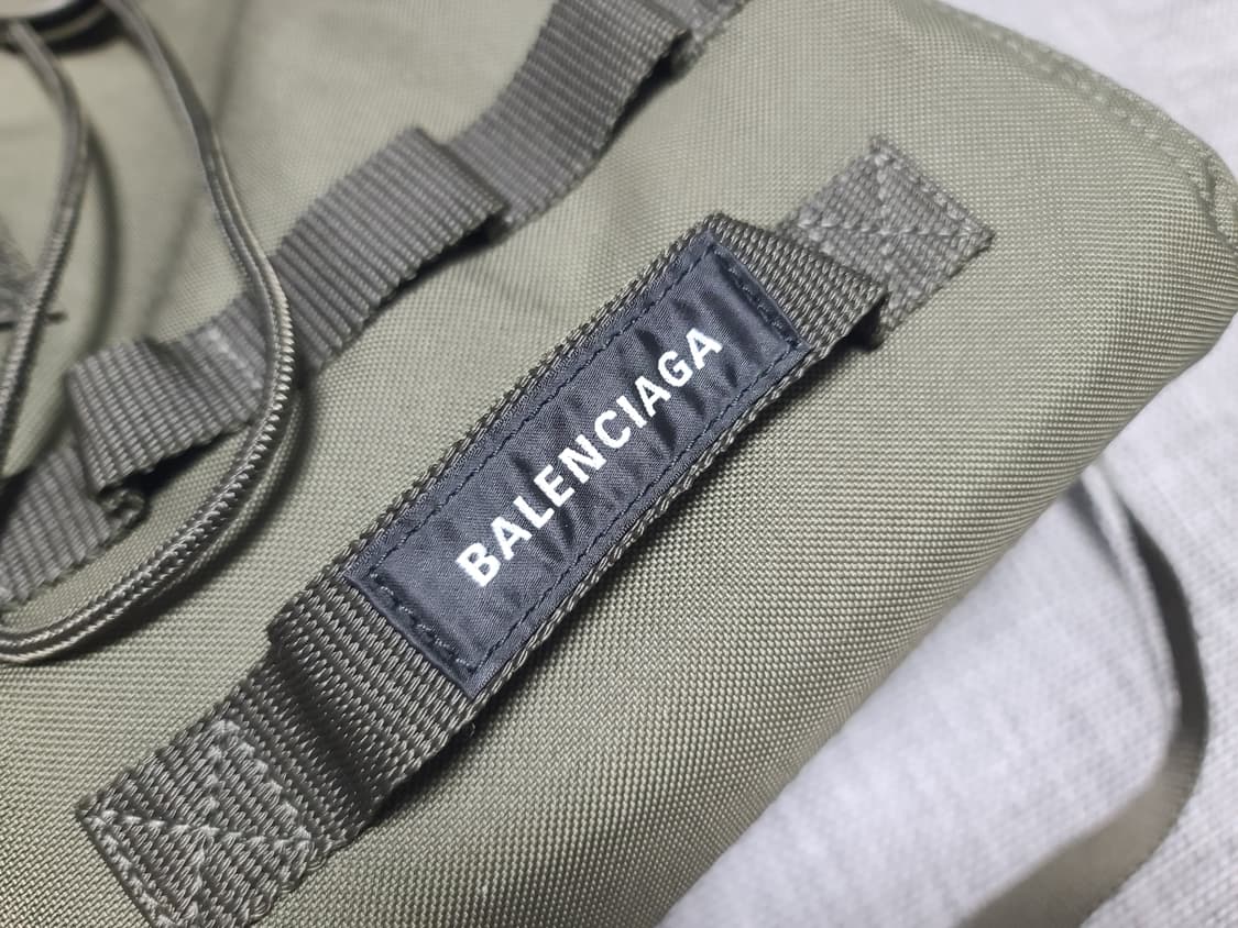 발렌시아가 아미 토트백 army 크로스백 메신저백 발렌시아가 버킷백 상품이미지2