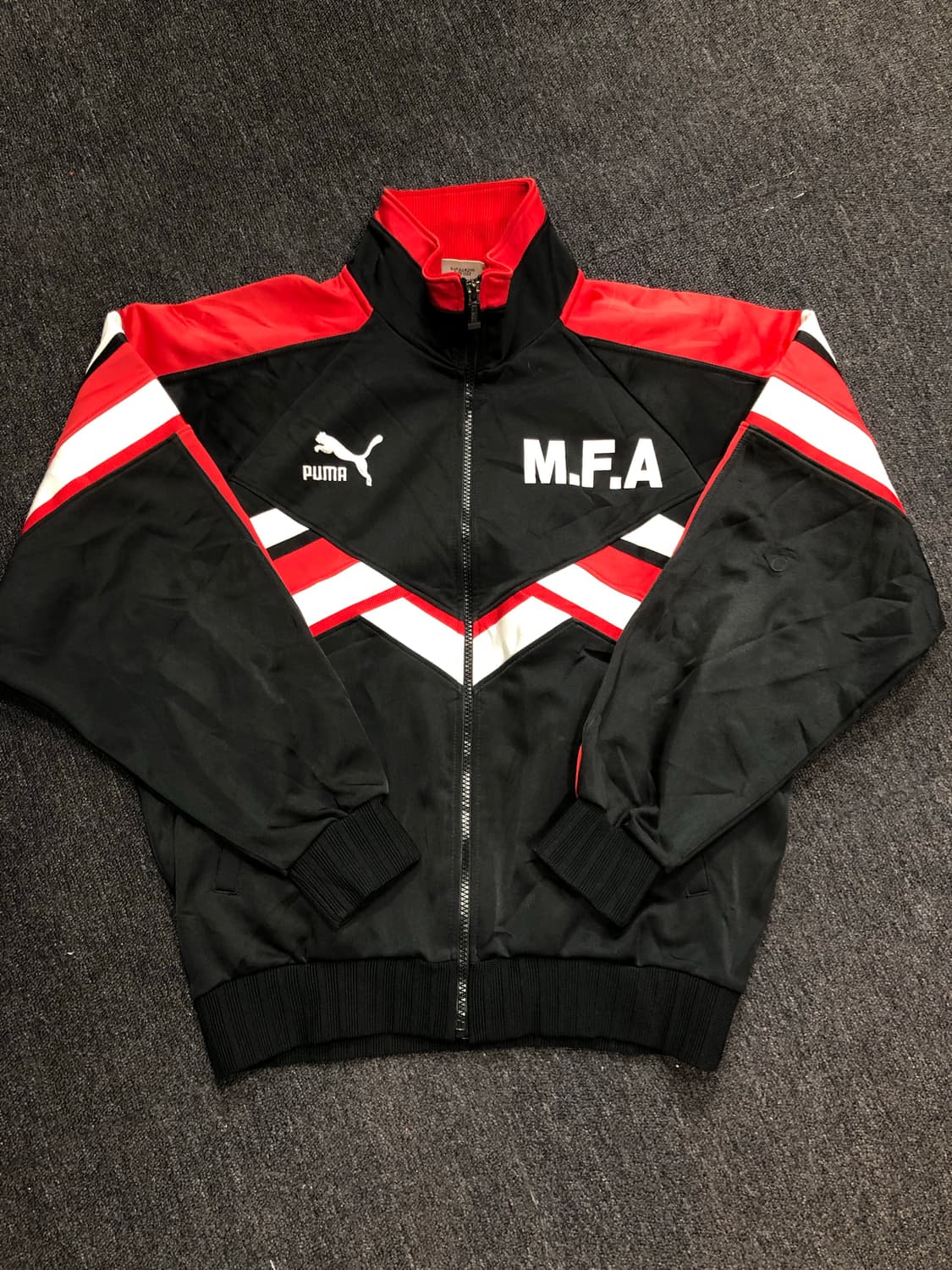 퓨마 올드스쿨 블랙 레드 져지 95  상품이미지4