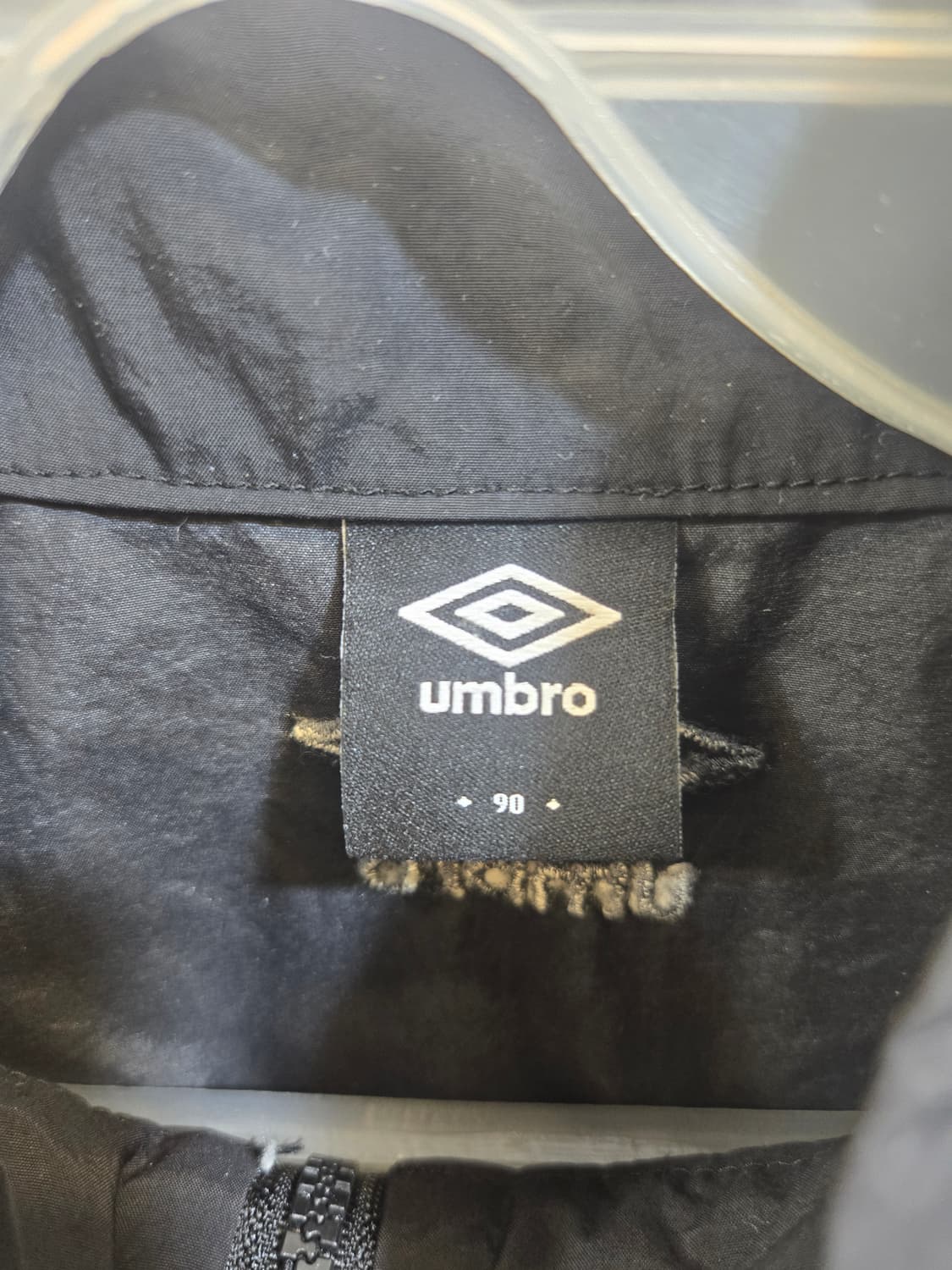 엄브로 블랙/아이보리 바람막이 자켓 상품이미지4