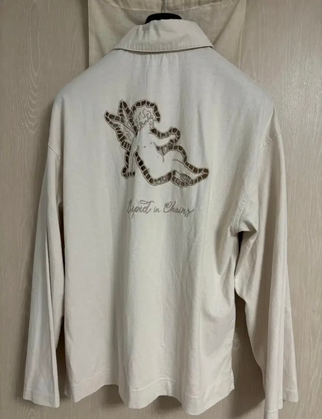 아크네 펀칭 디테일 스웻셔츠 (S) 상품이미지4