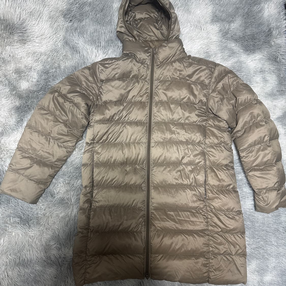 유니클로 울트라라이트 다운 경량패딩 XL사이즈 상품이미지4