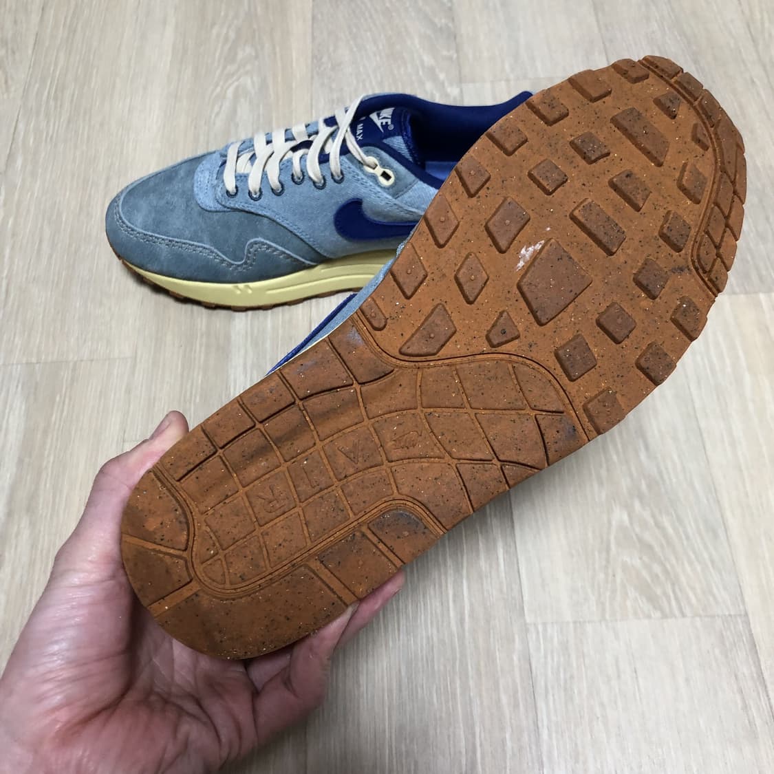 (265) 나이키 NIKE 에어맥스1 PRM 더티 데님 상품이미지3