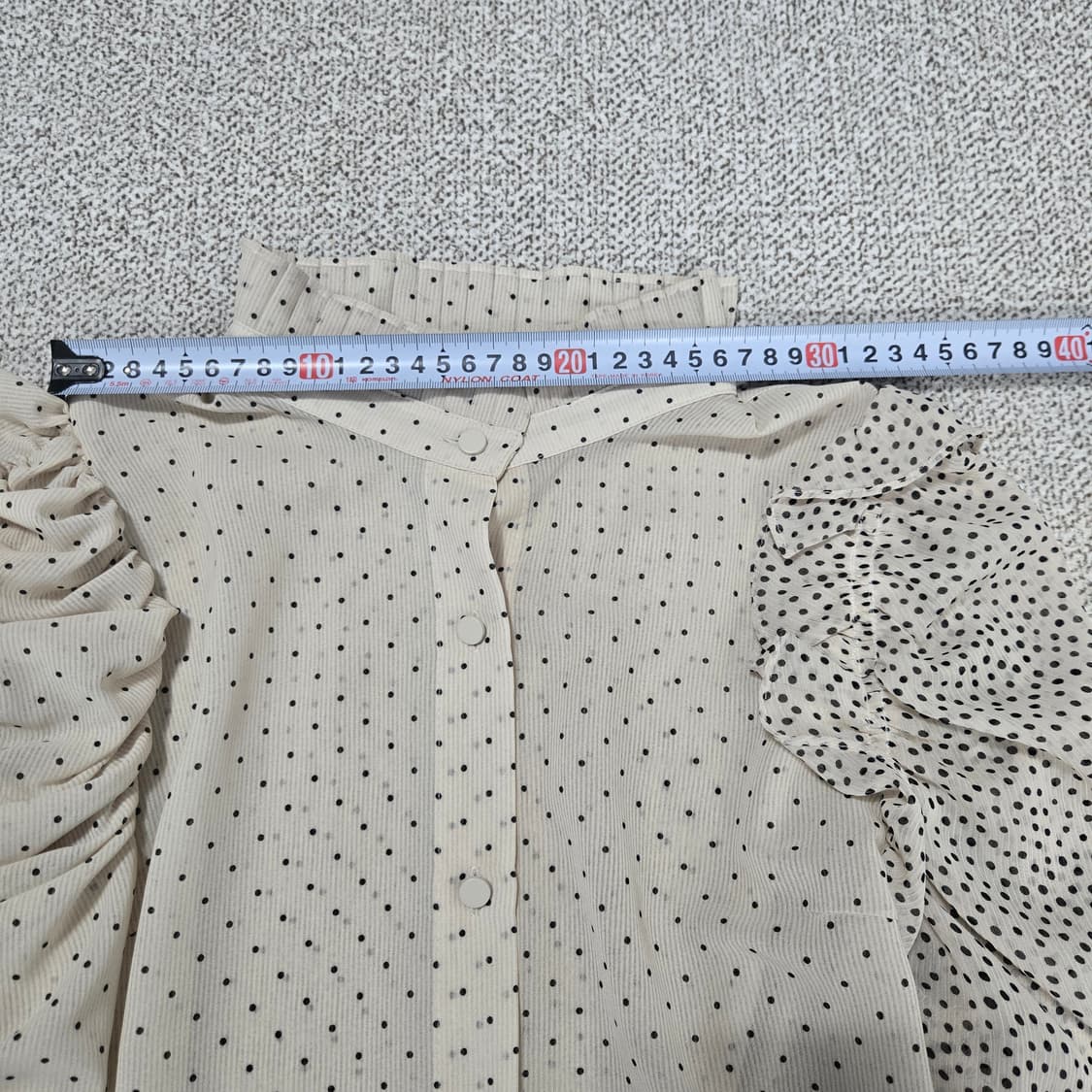 0179.JS뉴욕 도트 셔링쉬폰 블라우스 아이보리 퍼프 긴팔F 상품이미지6