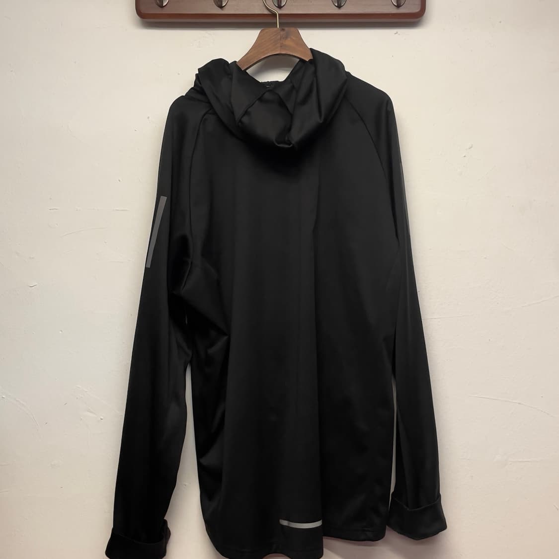 아디다스 컴뱃스포츠 하이드로 바람막이 자켓   상품이미지5