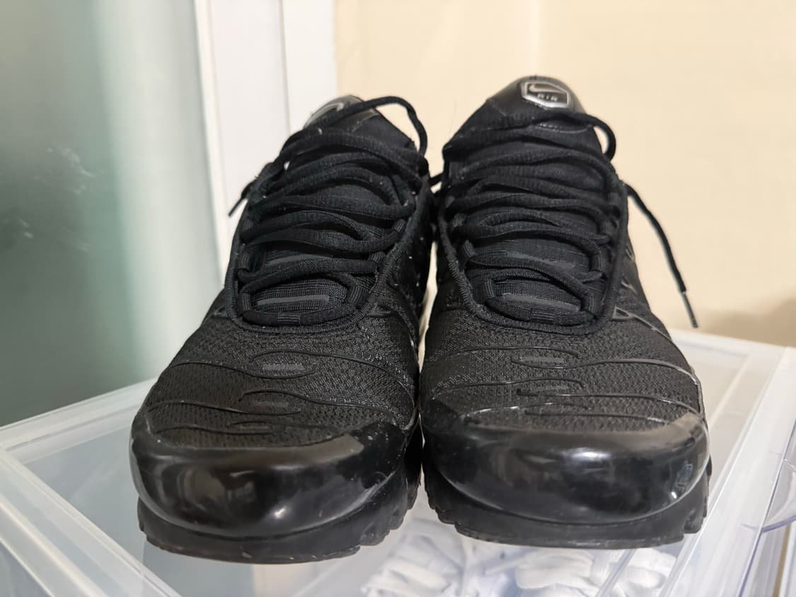 Nike air max plus triple black 상품이미지2