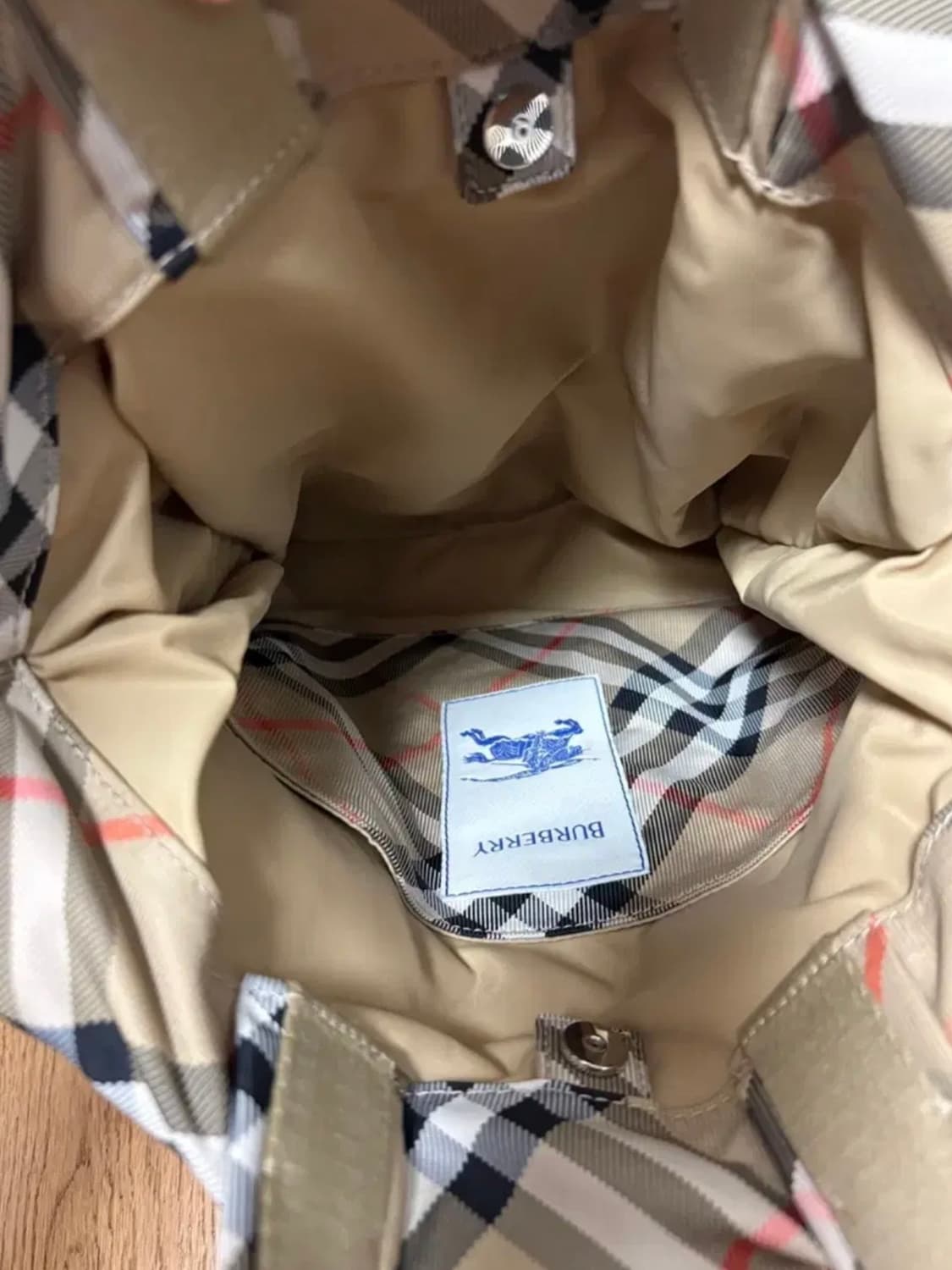 버버리 토트백 새상품  상품이미지6