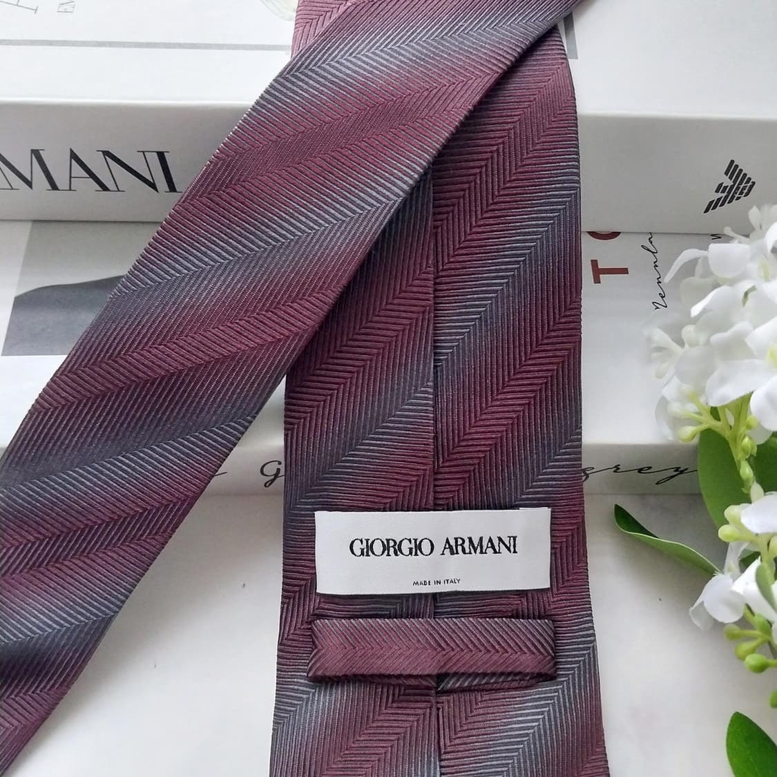 조르지오 아르마니 실크 와인 헤링본 넥타이 9.2cm A등급 K1802
 상품이미지6
