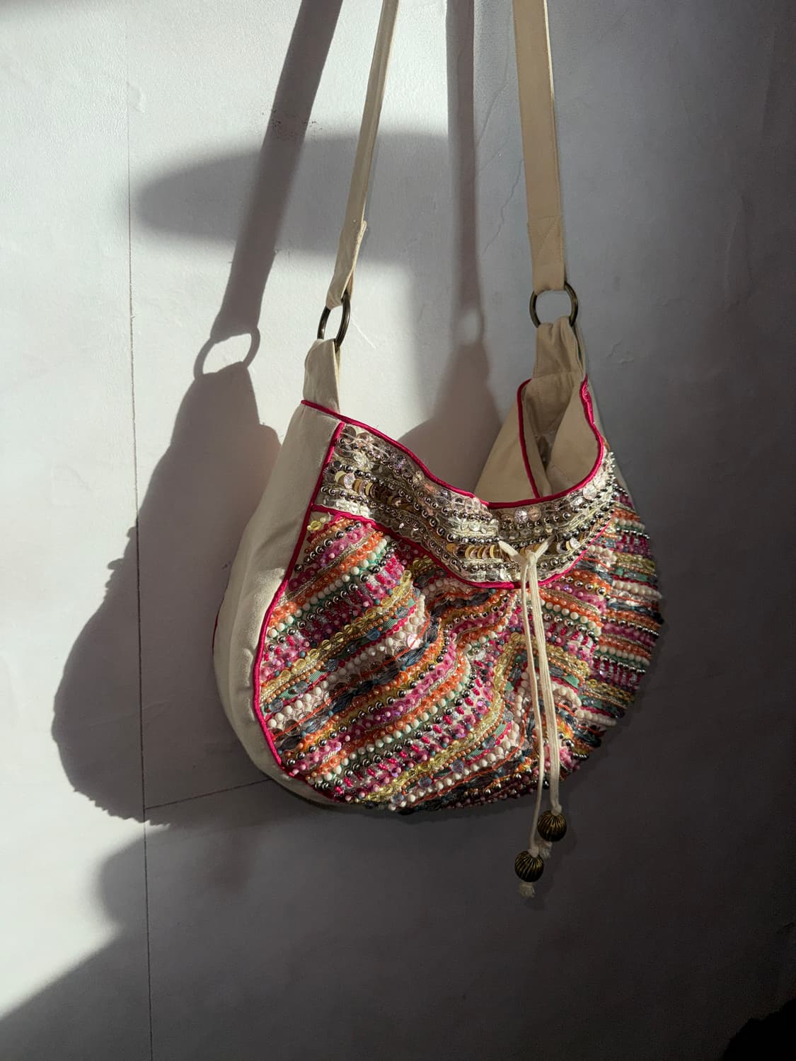 Pink ethnic beads designed cross bag 상품이미지3