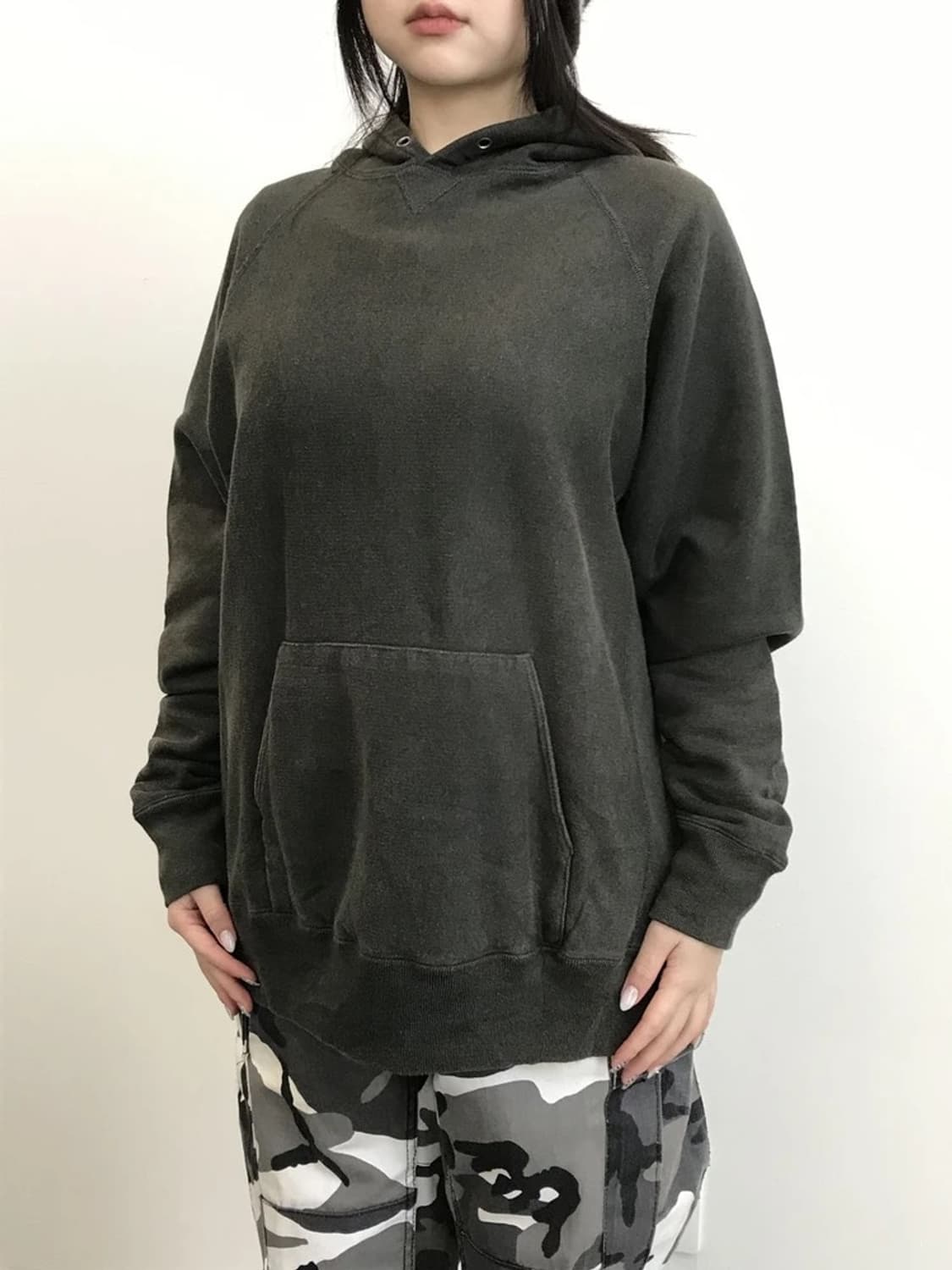 APC Faded Black Minimal Hoodie 상품이미지2