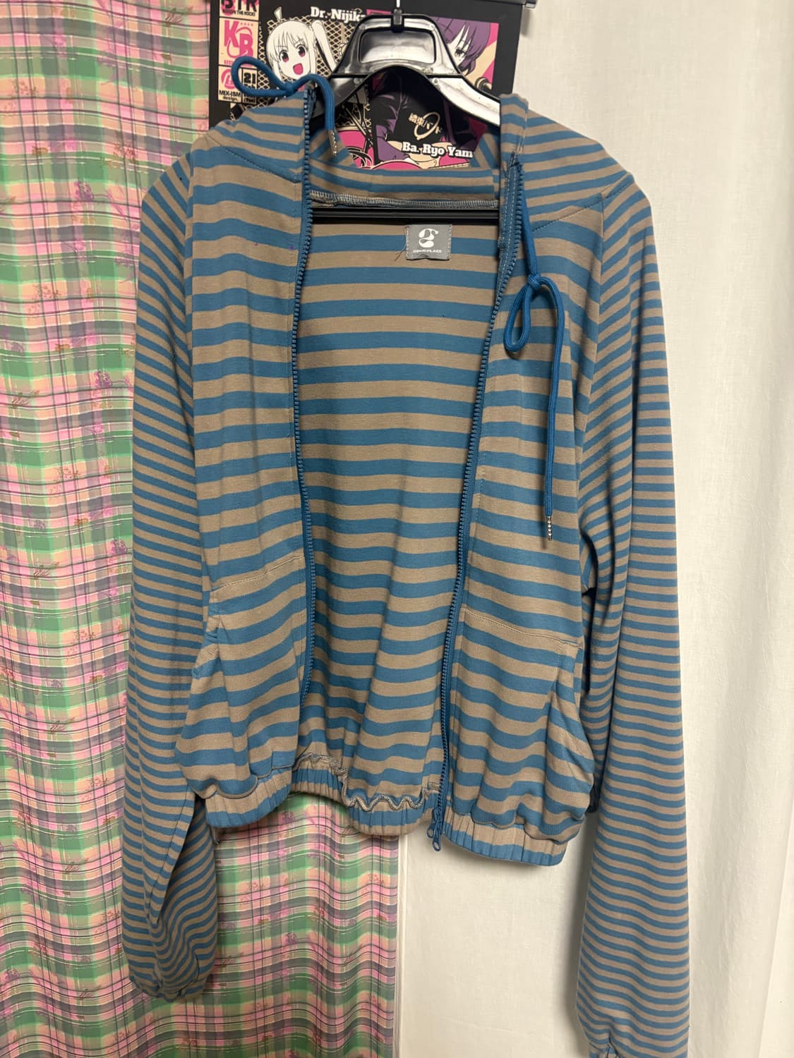 썸플레이스 후드짚업 상품이미지2