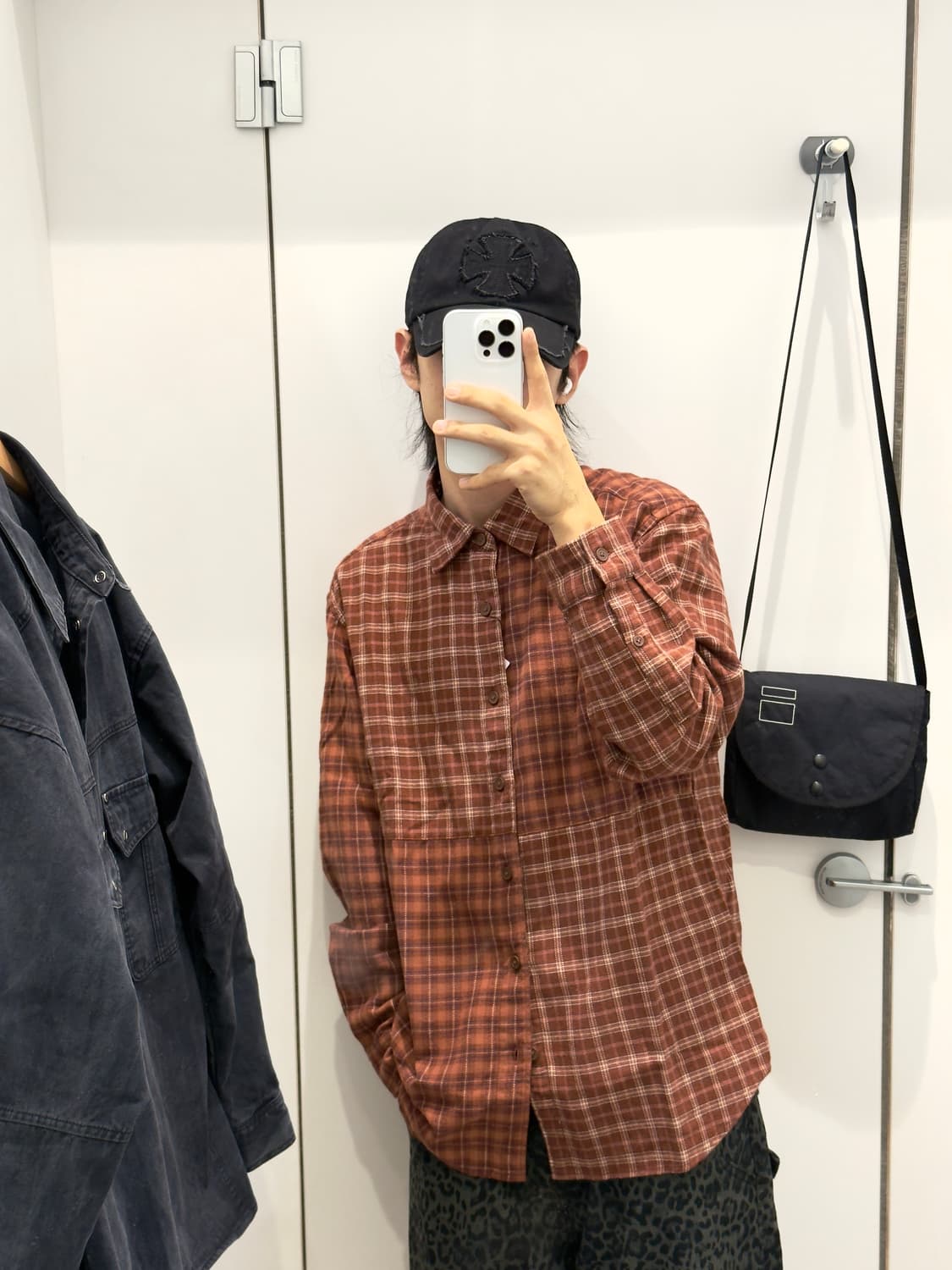 유니클로 jw앤더슨 체크셔츠 상품이미지1