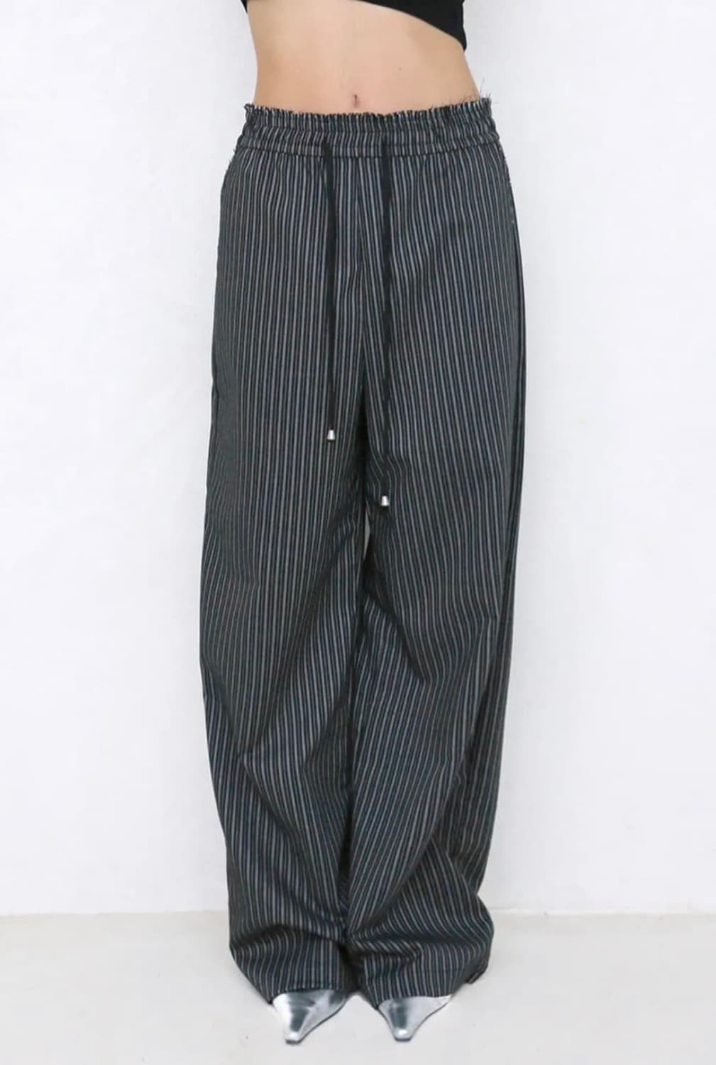 폴리수엠 SS EFFORTLESS PANTS 블랙 상품이미지2