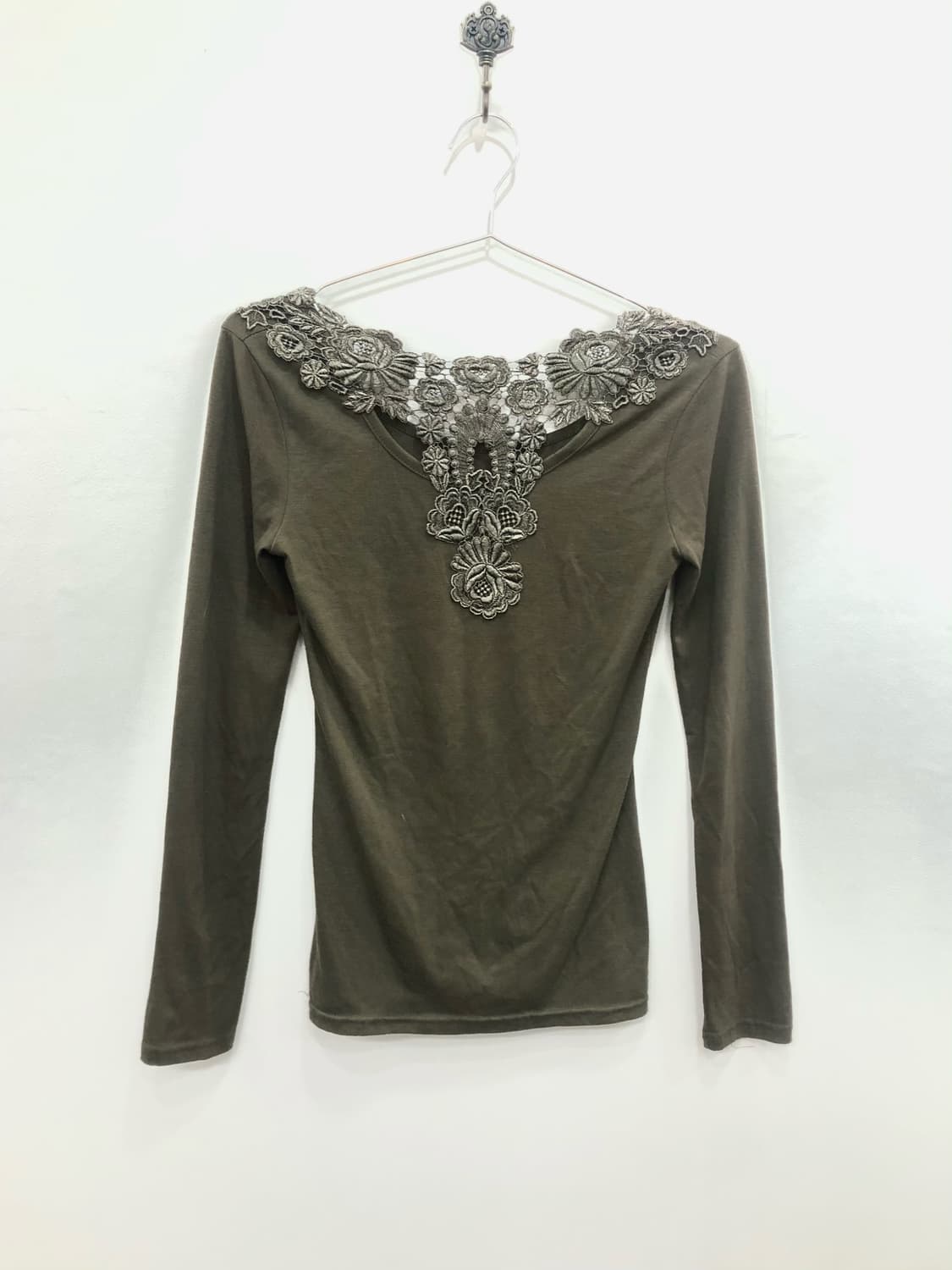 khaki floral lace detail long sleeve 상품이미지1