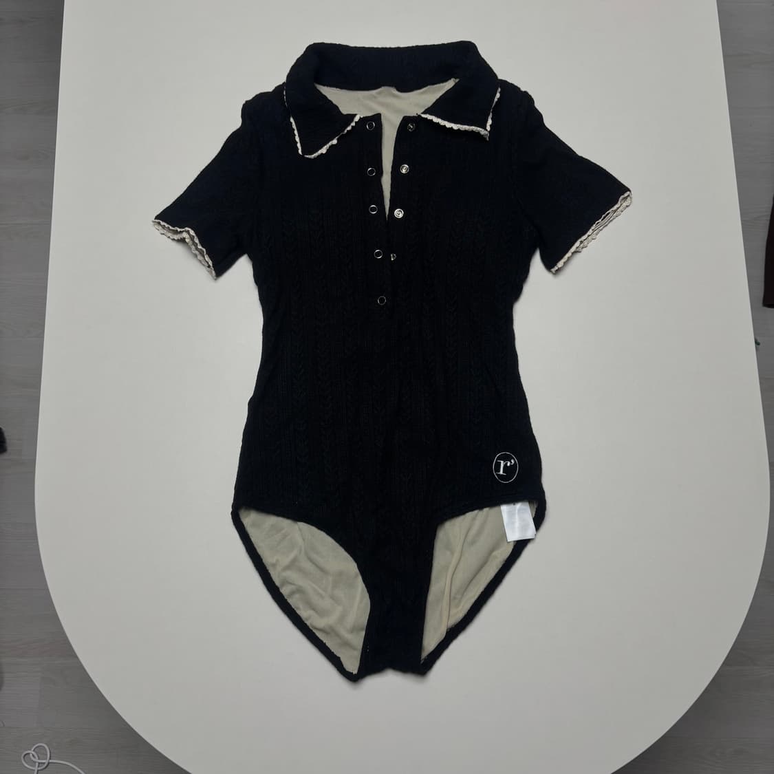 원피스 수영복 COLLAR BUTTON SWIMSUIT BLACK 상품이미지2