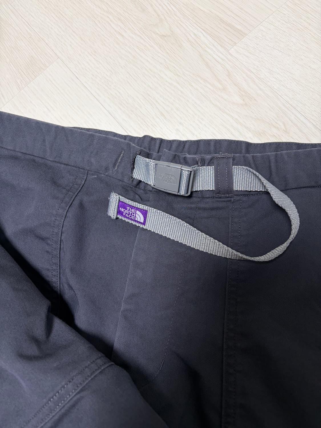 노스페이스 퍼플라벨 스트레치 트윌 와이드 크롭팬츠 그레이 상품이미지3