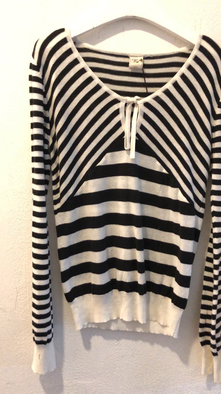 스트라이프 니트 상품이미지1