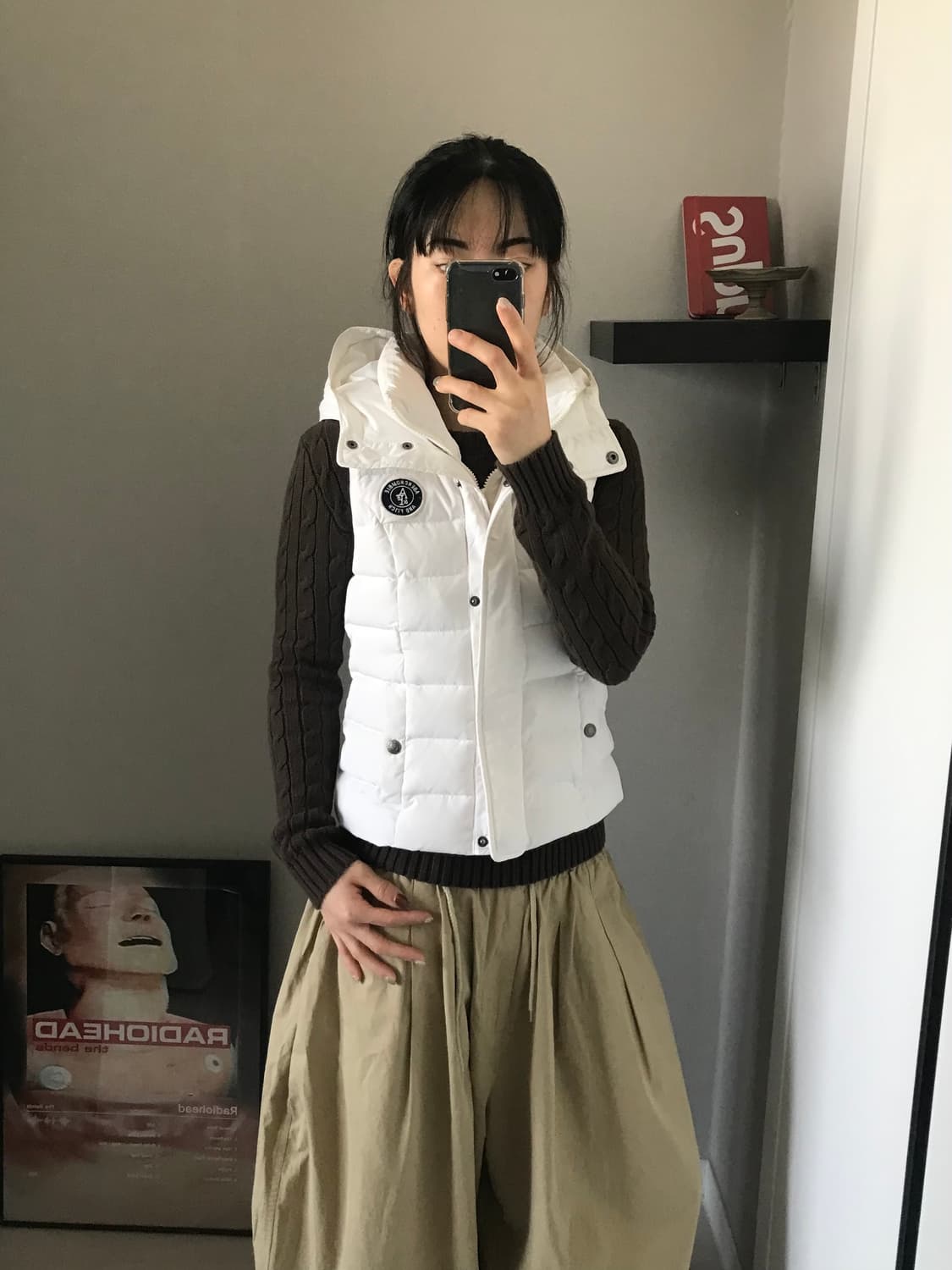 아베크롬비 패치 로고 화이트 후드 패딩 조끼  상품이미지4