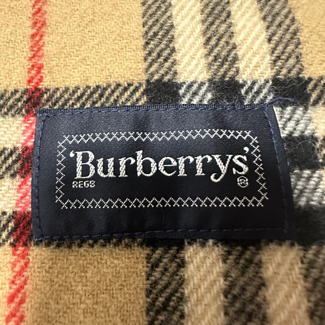 BURBERRYS wool 100% muffler 상품이미지3