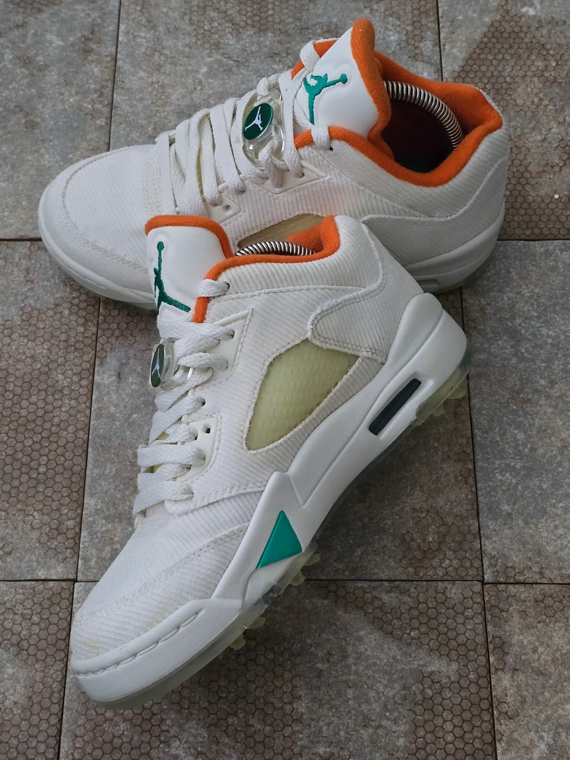 (230)나이키 에어 조던 5 로우 g 럭키 앤 굿  상품이미지5